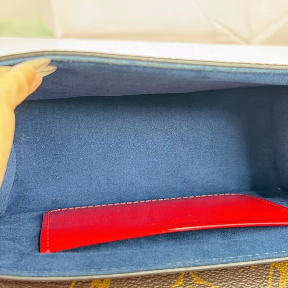 Louis Vuitton Red Wynwood Handbag Monogram Vernis with Monogram Canvas - Picture 8 of 8